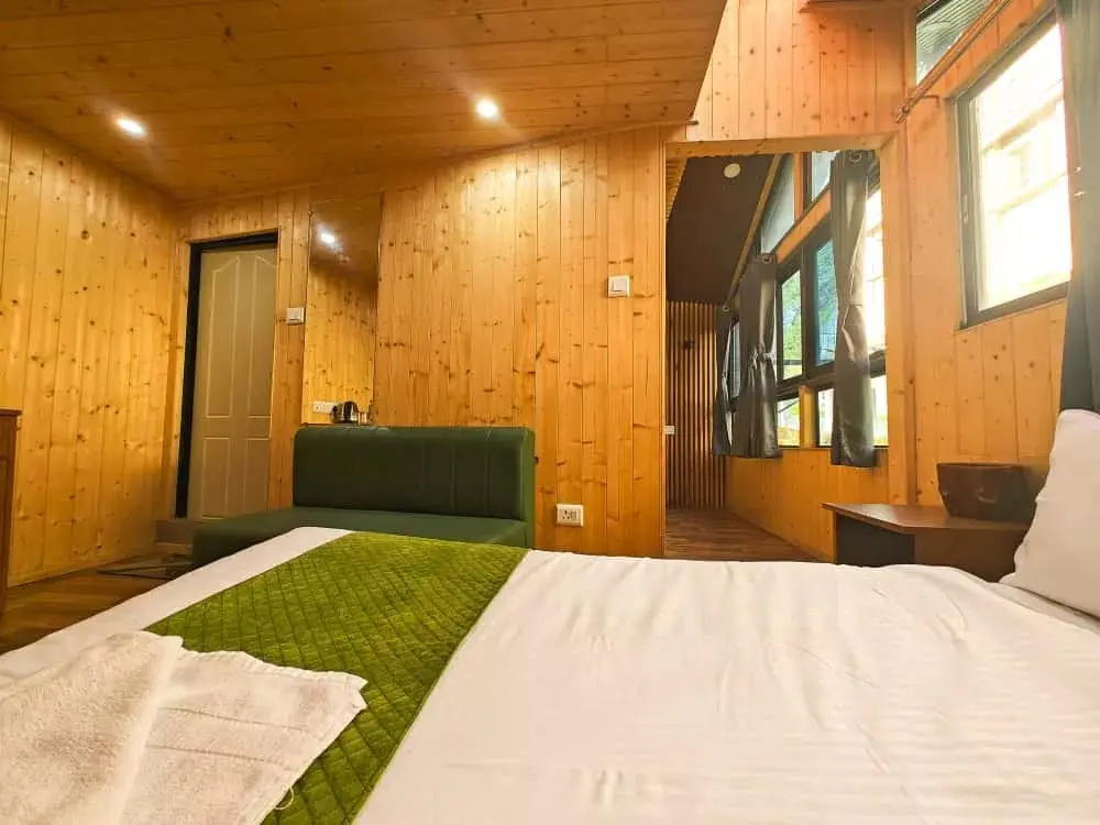 Booking hotel in darjeeling