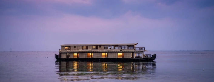 Kerala backwater houseboat tour from Jaipur with Touristhub Holidays
