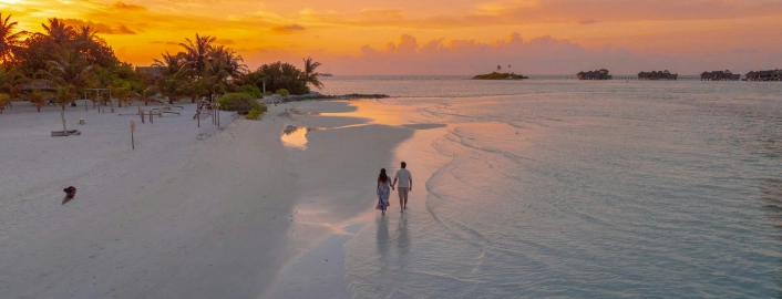 water sports activitis in your Lakshadweep couple packages