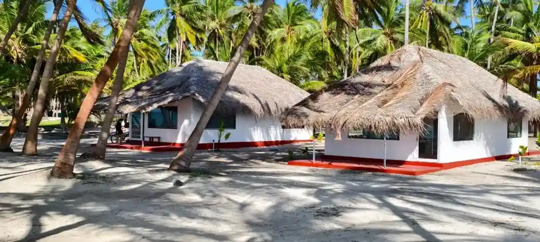 coral bay resort agatti