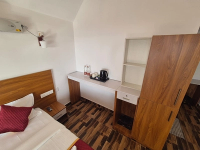 eastern beach resort accommodation