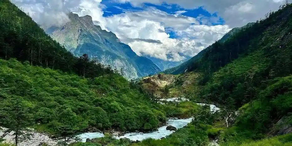 Kolkata to Mechuka tour package with Touristhub Holidays